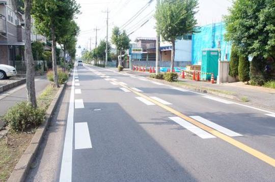 Local photos, including front road. Frontal road