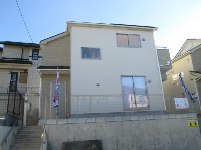 Local appearance photo. Local (12 May 2013) Shooting