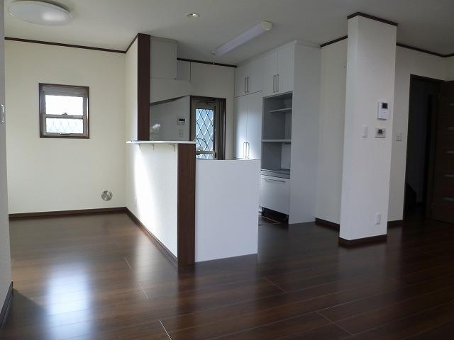 Living. Building 2 room (November 1, 2013) Shooting