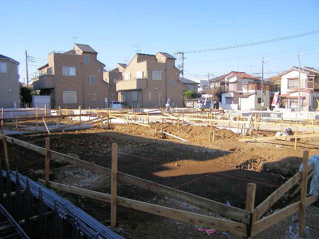 Local appearance photo. Local (12 May 2013) Shooting