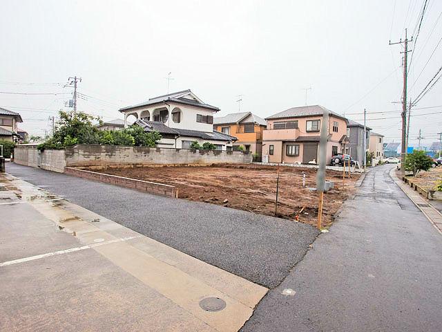 Local appearance photo. Local (10 May 2013) Shooting