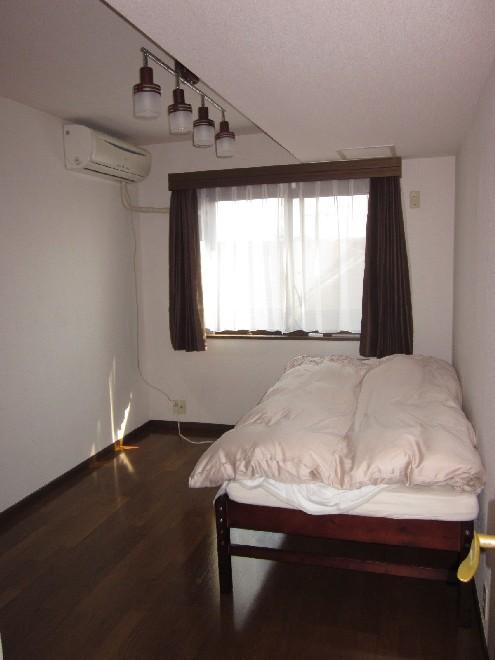 Non-living room. Western-style 5.6 Pledge