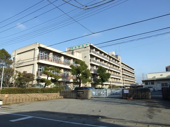 Junior high school. Narashino 980m until the fifth junior high school