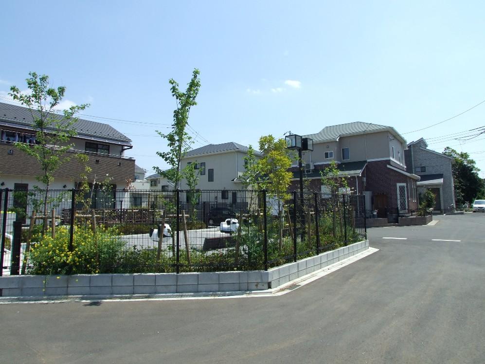 Sale already cityscape photo. Sale already the city average