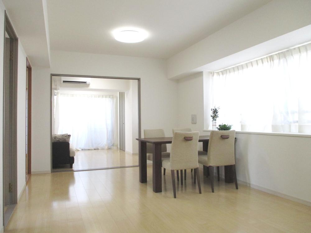 Living. Living (2013 August shooting)