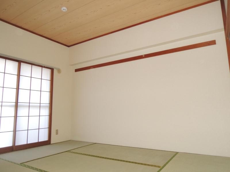 Other room space. Tatami settle space There are quire 6