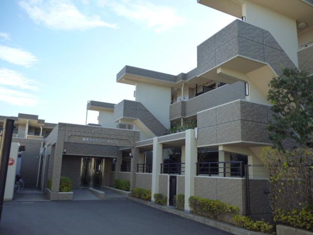 Local appearance photo. Local (12 May 2013) Shooting