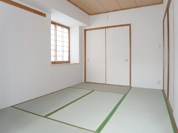 Other introspection. tatami ・ Sliding door ・ Shoji Zhang Kawasumi