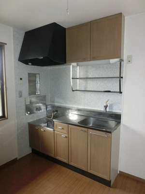 Kitchen. Stove can be installed