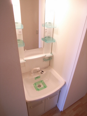 Washroom. Convenient Shampoo dresser ☆