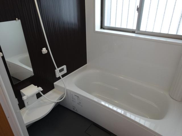 Bathroom. 8 Building Bathrooms: adopt the Panasonic Kokochino (December 2013) Shooting
