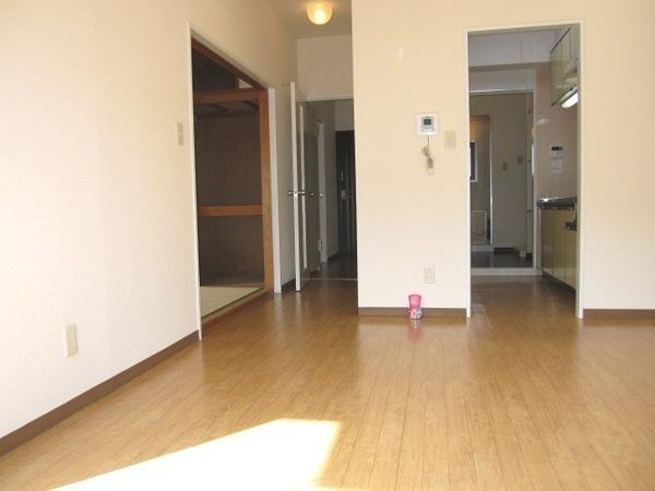 Living and room