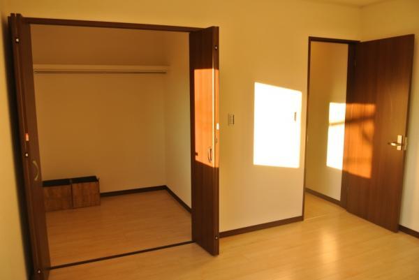 Same specifications photos (Other introspection)