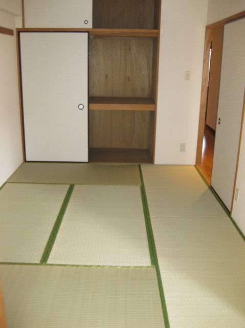 Living and room. It calm Japanese-style rooms