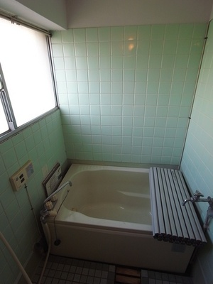 Bath. With add cook function. ventilation ・ It is with a convenient window to daylight. 