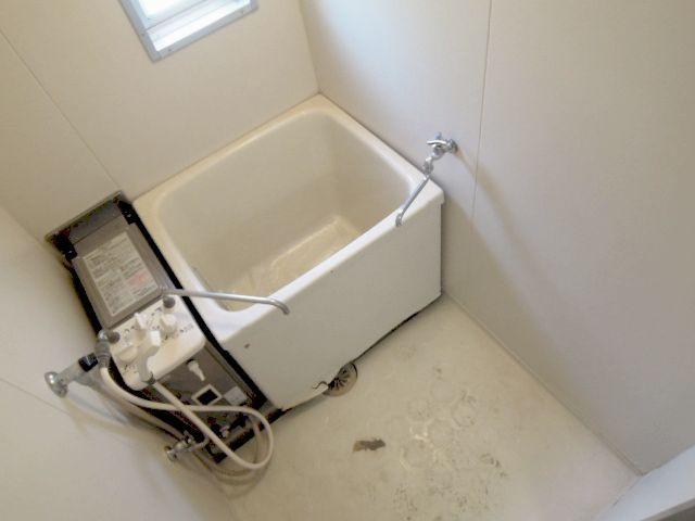 Bath. It is a bathroom that can add-fired.