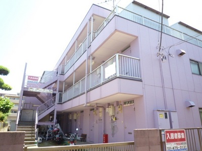 Building appearance. Keisei Okubo Station a 10-minute walk. It is convenient to commute.