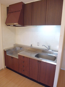 Kitchen.  ☆ Two-neck is the stove can be installed ☆