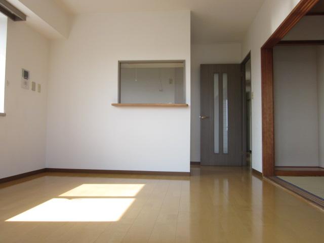 Living. Local (August 15, 2013) Shooting