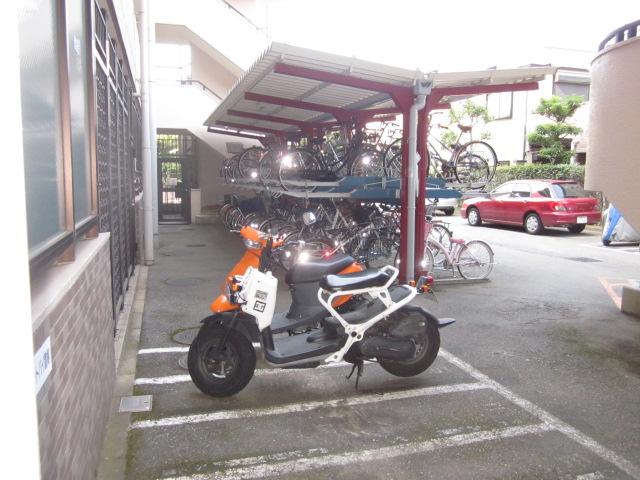 Other common areas. Bicycle parking space (August 15, 2013) Shooting