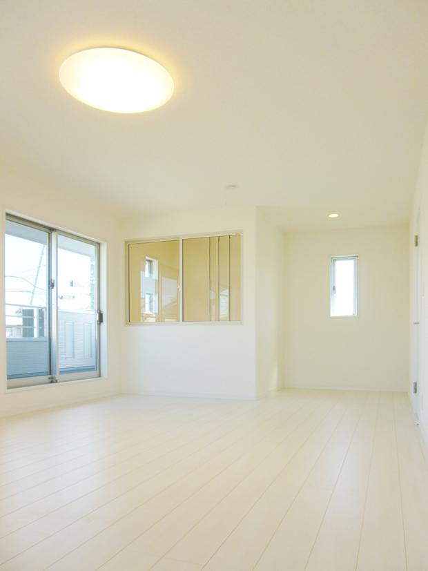 Non-living room.  ■ 2F: You can spend a nice time, such as hobbies and reading in a dedicated space since the main bedroom of the main bedroom 14.3 tatami mat also comes with a study space.