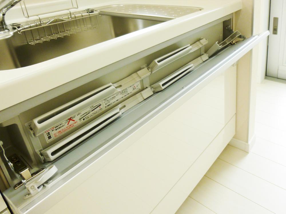 Other Equipment.  ■ Minipita kun installed the best drawer in the (kitchen knife dedicated storage) of the kitchen knife storage. And out easily, Do not worry about the fall.