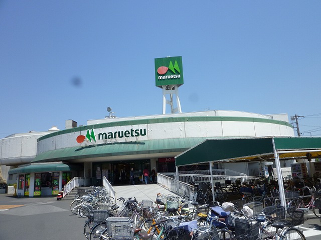 Supermarket. Maruetsu Okubo Station store up to (super) 202m