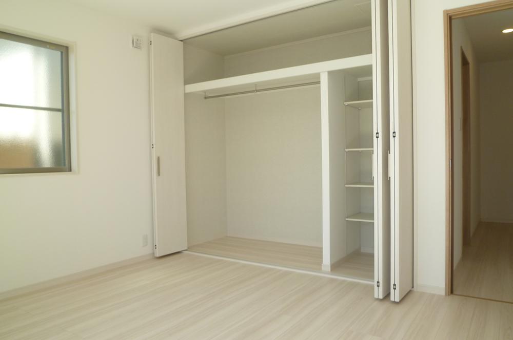 Non-living room. Indoor (10 May 2013) Shooting