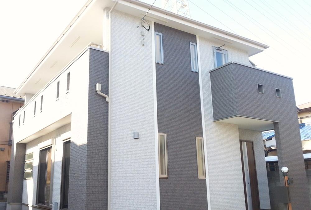 Local appearance photo. This modern appearance