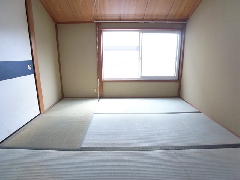 Living and room. Enhancement also equipment! ! It is recommended to the newlyweds!