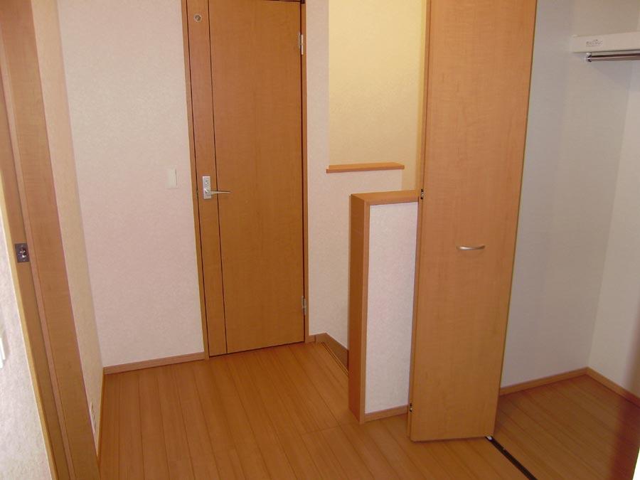 Same specifications photos (Other introspection). I'm happy with storage also on the second floor.