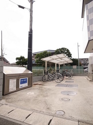 Other common areas. Bike storage and garbage yard installation