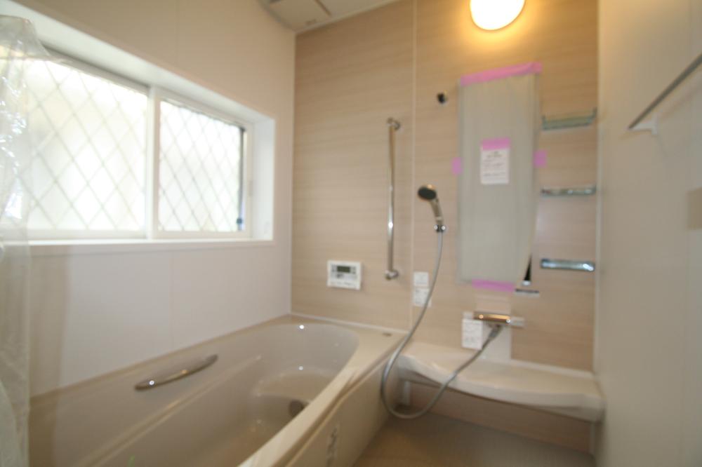 Bathroom. B Building (May 2013) Shooting