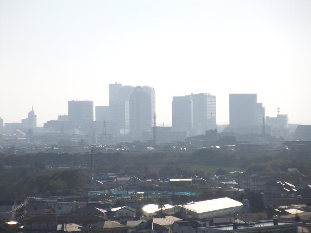 View photos from the dwelling unit. View from the site (November 2013) Shooting