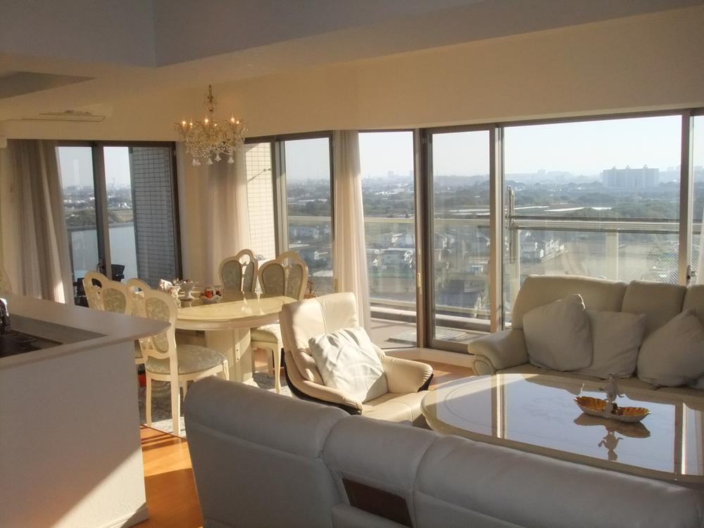 Living. Indoor (11 May 2013) Shooting