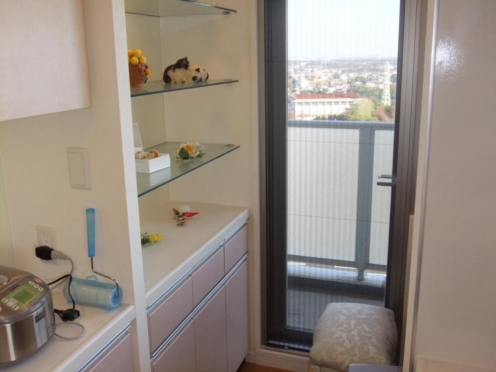 Kitchen. Indoor (11 May 2013) Shooting