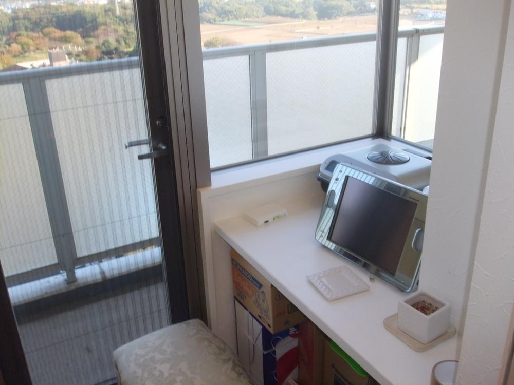 Kitchen. Indoor (11 May 2013) Shooting