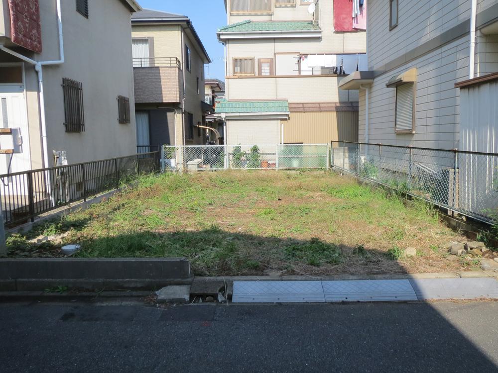 Local appearance photo. Local (10 May 2013) Shooting