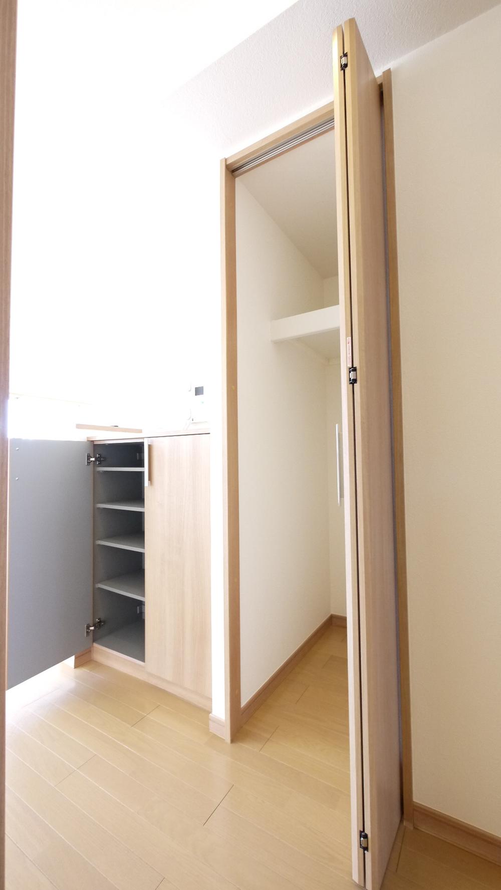 Receipt. Storage of compartment type ※ Indoor (September 2013) Shooting