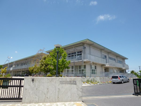 Primary school. Misatodai 700m up to elementary school (elementary school)