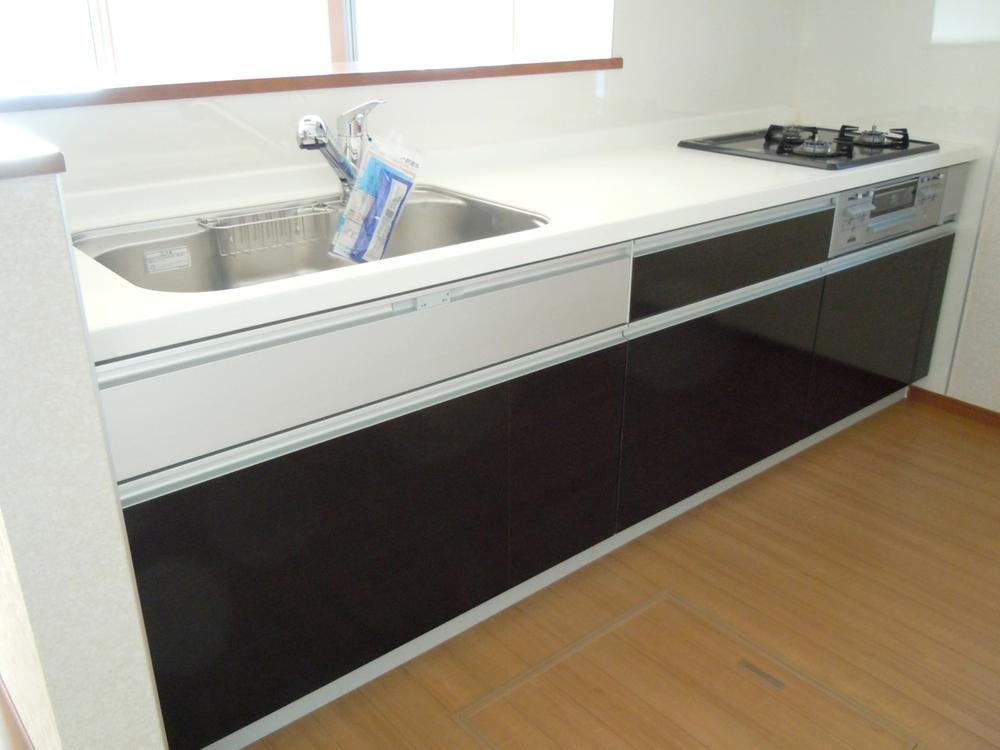 Same specifications photo (kitchen)