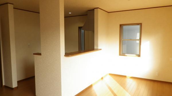 Living. The company construction cases
