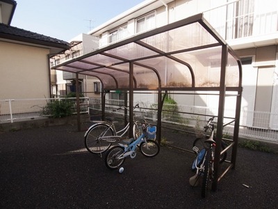 Other common areas. It is a roof with bicycle parking.