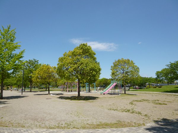 park. 20m to Asama park (park)