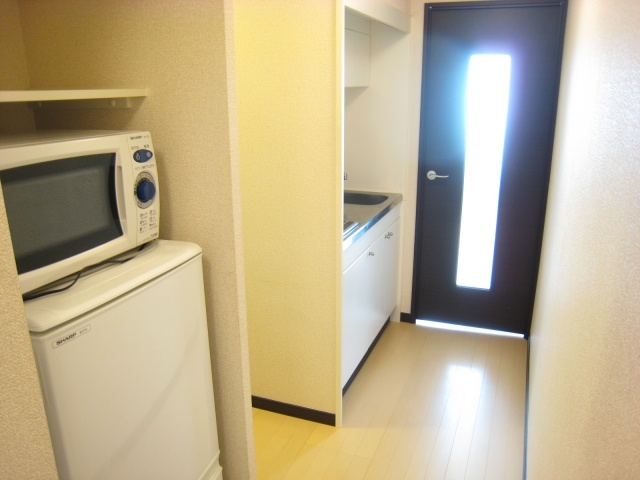 Other Equipment. microwave ・ Also with refrigerator, Moving Ease!