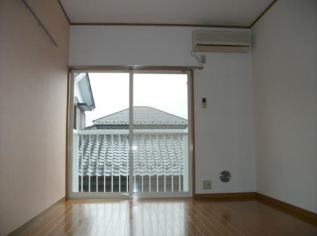 Other room space. Air-conditioned.