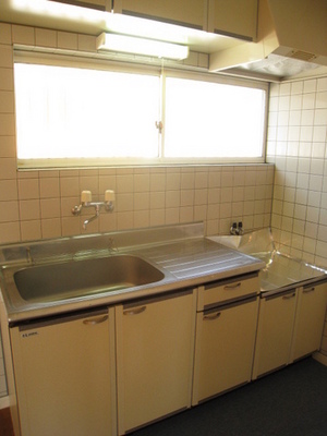 Kitchen. Easy cooking in the two-burner stove installation Allowed