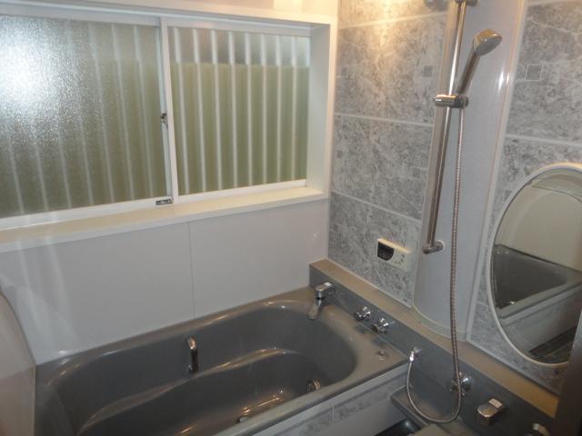 Bathroom.  ◆ Luxurious specification NoHiroｰ Io bath.