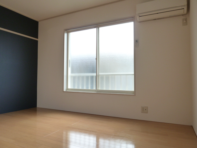 Living and room. Bright Western-style, Flooring 6 Pledge (image photo)