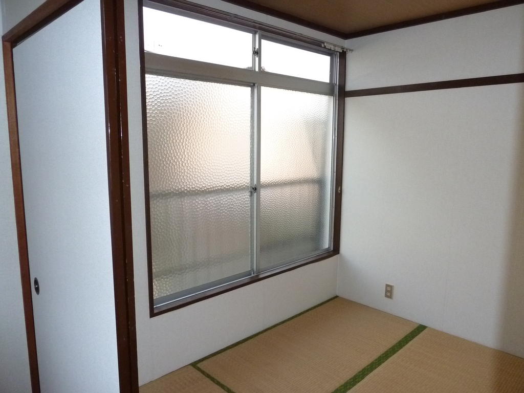 Living and room. Japanese-style room 4.5 Pledge